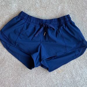 Lululemon Hotty Hot Short 2.5”